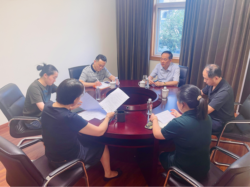 把脉市场动态，，，，，，，明确未来发展方向——董事长一行赴彩名堂进出口贸易有限公司调研