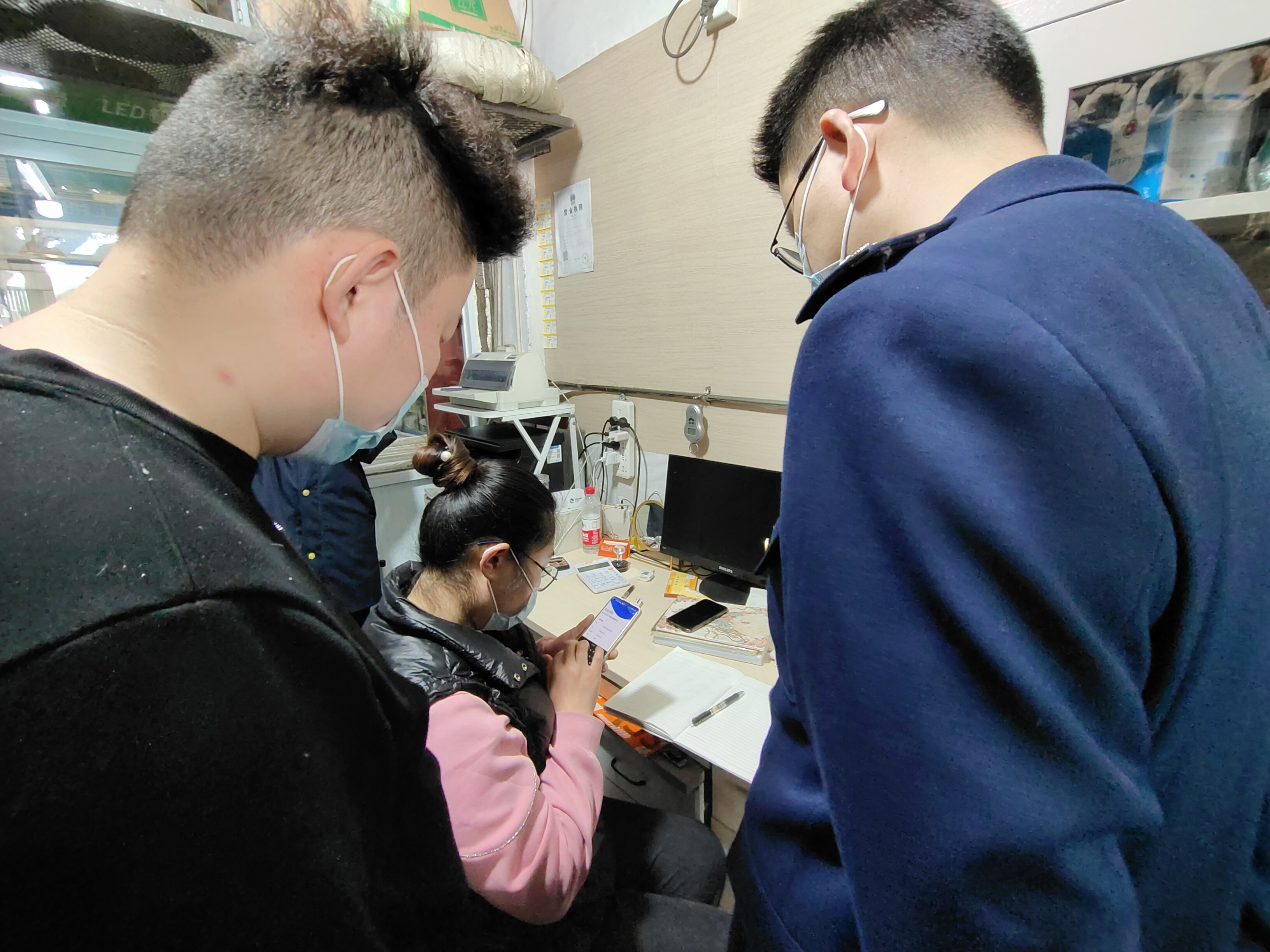 彩名堂市场贯彻落实政府防疫系列部署